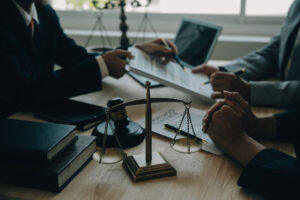 Specialist personal injury solicitor helps their client with free advice